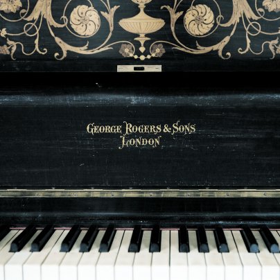 Pianobar with Josef